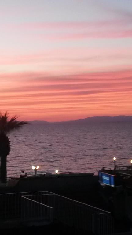 Villa Beach Κουσάντασι Εξωτερικό φωτογραφία