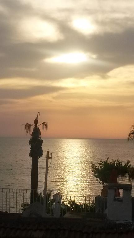 Villa Beach Κουσάντασι Εξωτερικό φωτογραφία